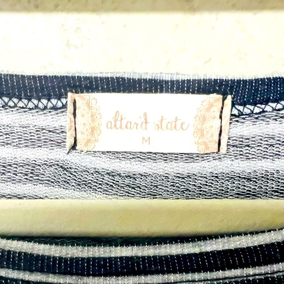 ALTAR'D STATE MEDIUM WOMENS OVERSIZED COLORFUL STRIPPED FLOWERY STRETCH BLOUSE - Picture 2 of 7